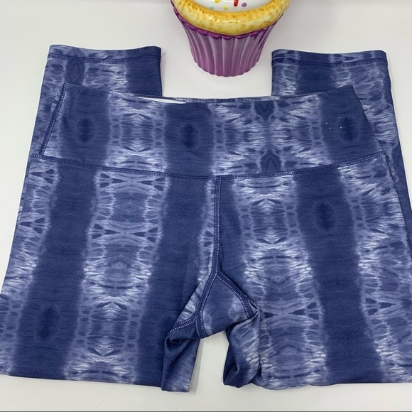 Scorpio Sol Leggings - Picture 3 of 4